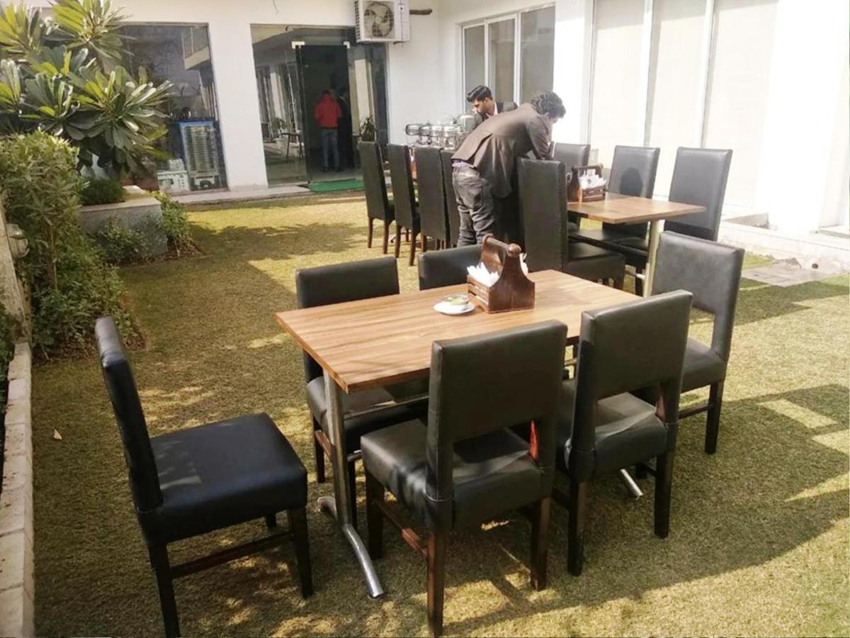 Hotel Citi Inn Grande Zirakpur Exterior photo